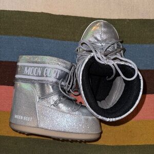 Never Worn: Moon Boot Icon Low Glitter Lace-Up Boots